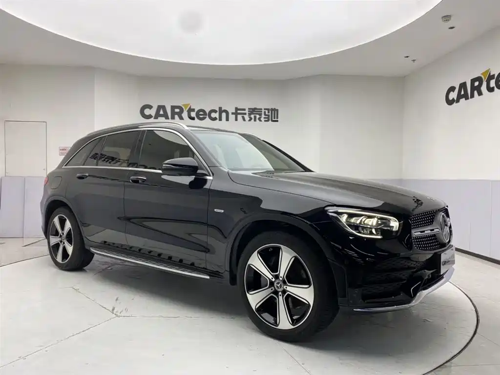 Mercedes-Benz GLC 2022 Facelift GLC 300 L 4MATIC Dynamic Collector's Edition фото 2