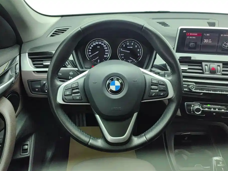 BMW X1 2020 sDrive20Li Fashion Model фото 15