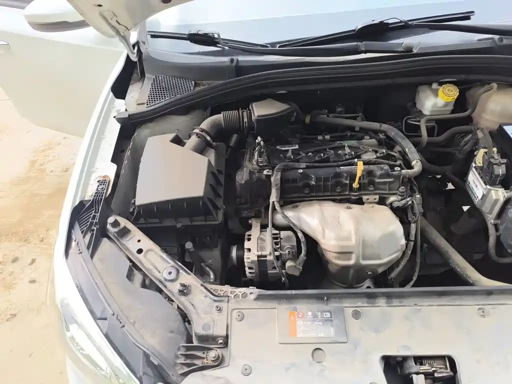 Roewe i5 2019 2019 1.5L Manual 4G-Connected Langyue Edition