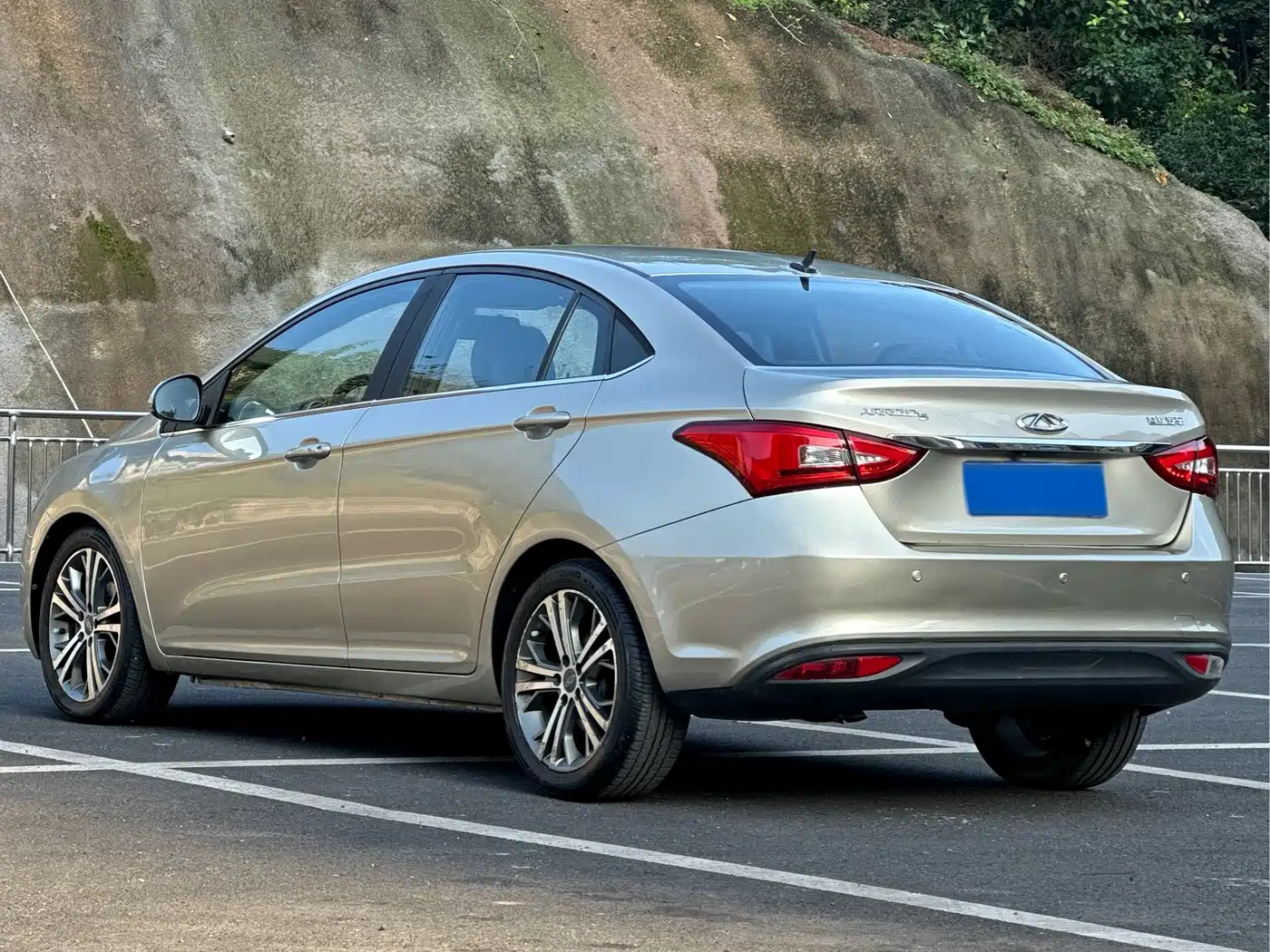 Photo 8 - Chery Arrizo 5