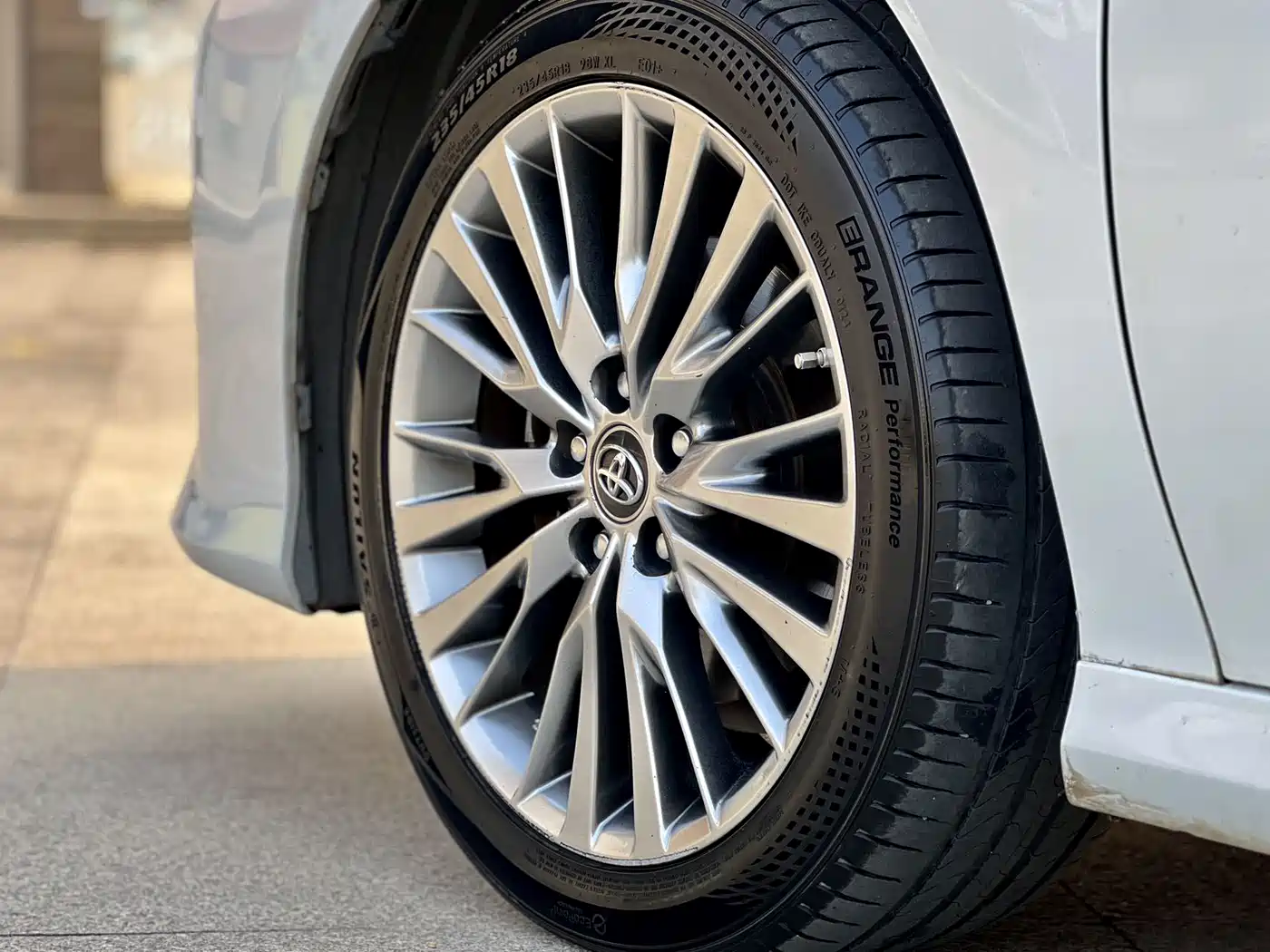 Toyota Camry 2019 Facelift Hybrid 2.5HG Luxury Edition фото 12