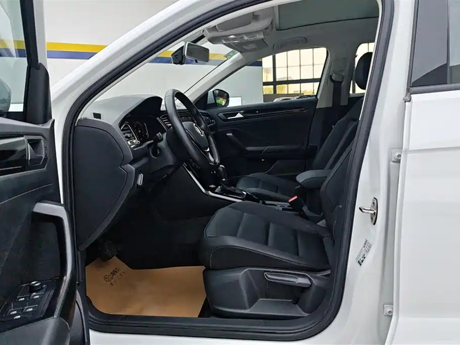 Volkswagen T-ROC 2020 280TSI DSG 2WD Comfort фото 9