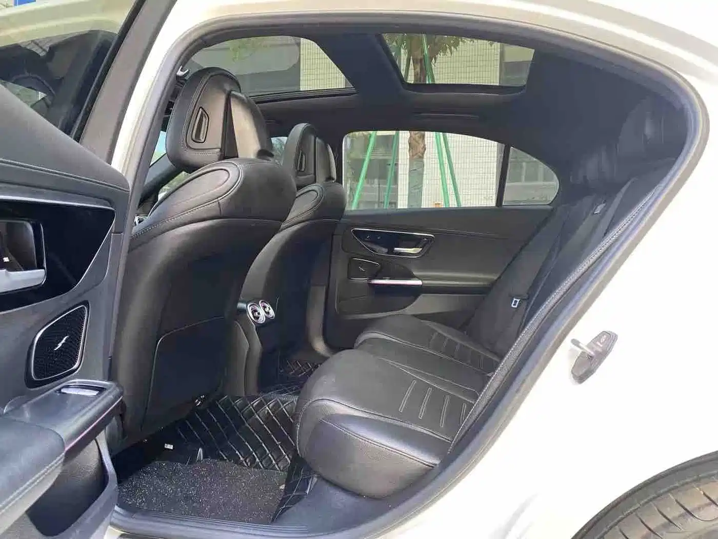 Mercedes-Benz C-Class 2022 C 260 L Sport Edition фото 5