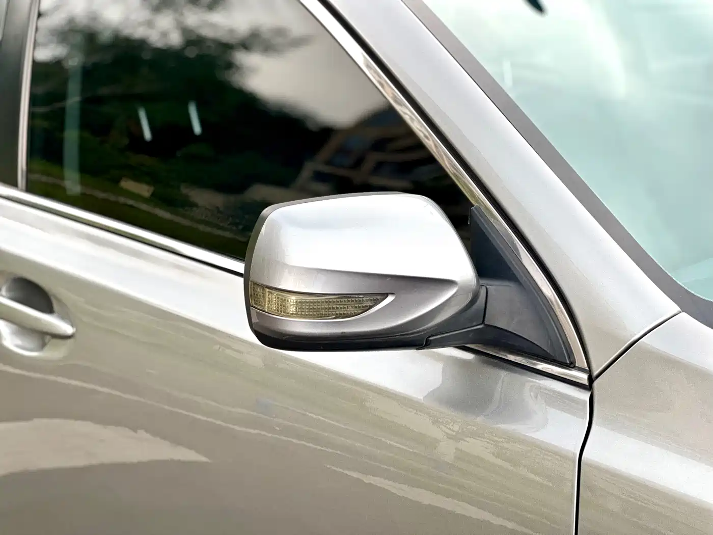Subaru Legacy 2010 2010 Model 2.0i Luxury