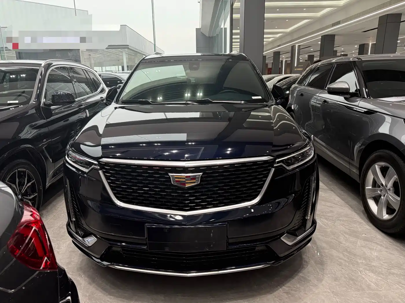 CADILLAC XT6