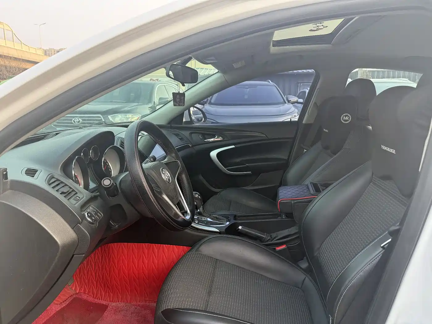 Buick Regal 2015 1.6T Leading Tech Edition фото 4