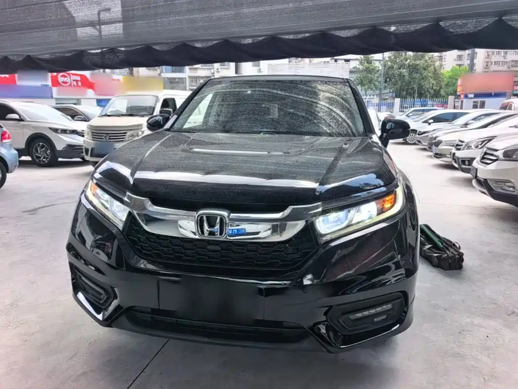 Фото 3 - Honda Avancier