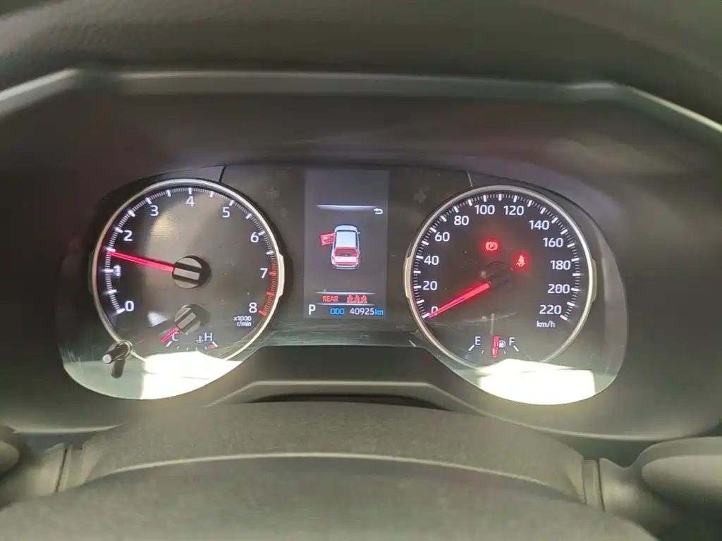 Toyota Wildlander 2023 2022 Facelift 2.0L CVT 2WD Leading Edition