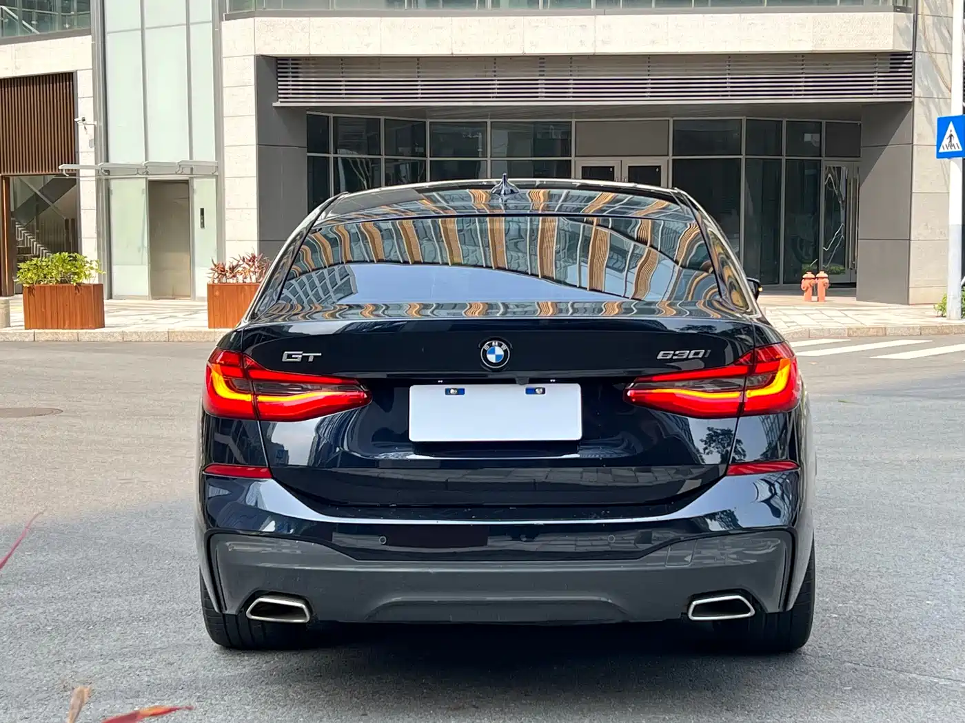 BMW 6 Series GT 2020 630i M Sport Package фото 6