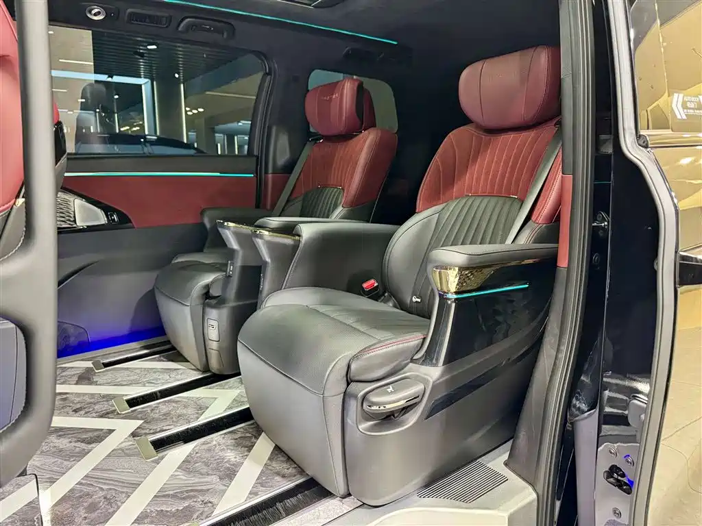 GAC TRUMPCHI TRUMPCHI M8