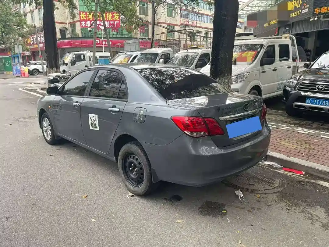 BYD L3 2013 1.5L Automatic Comfort фото 2