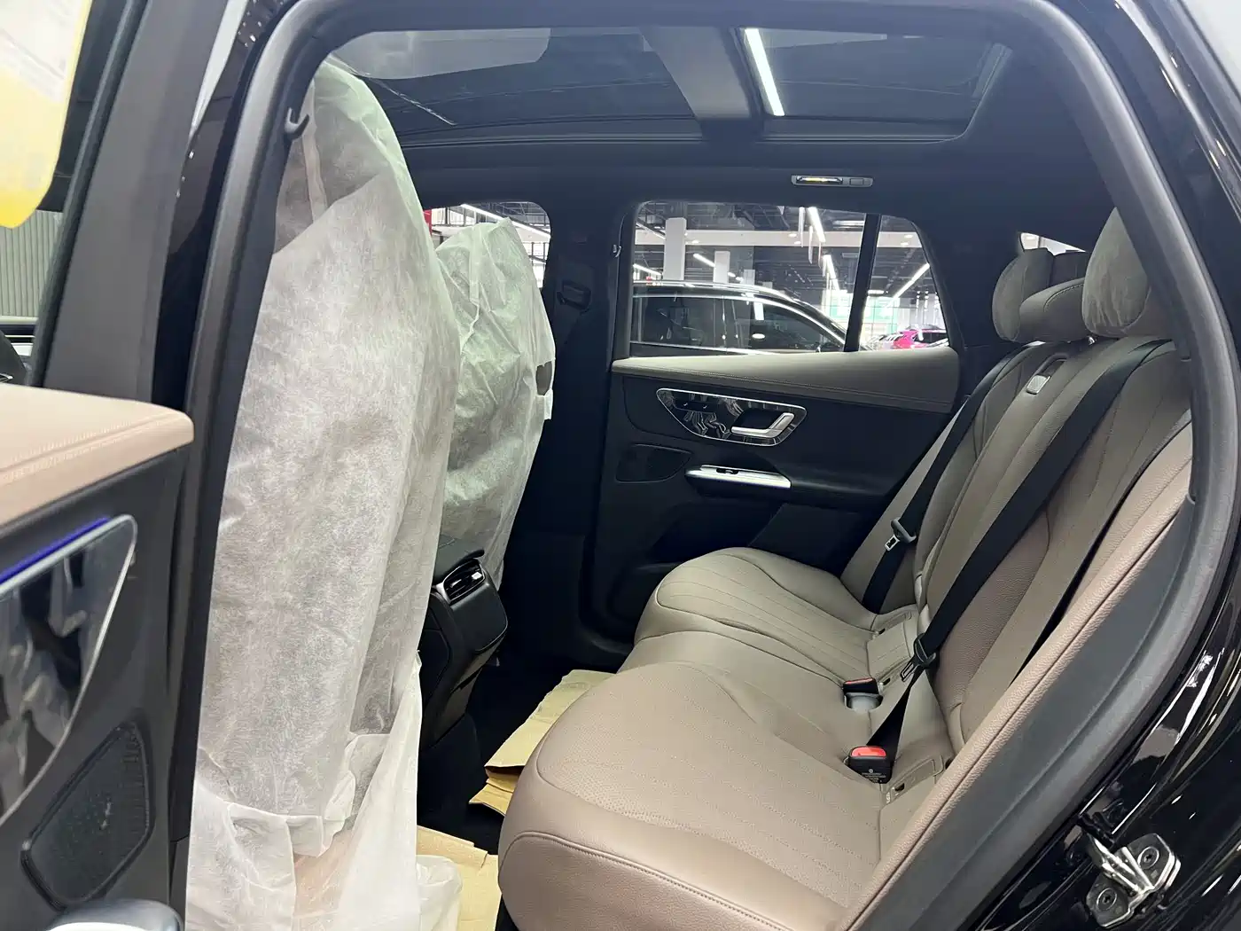 MERCEDES-BENZ EQE SUV