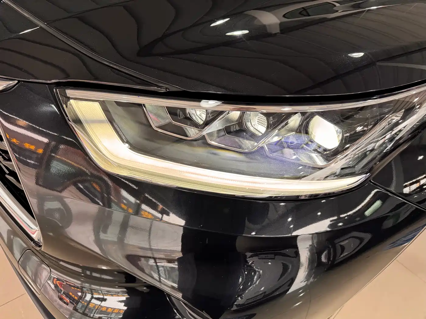 Toyota Highlander 2023 2.5L Smart Hybrid Dual Engine AWD Ultimate 7-Seater фото 20