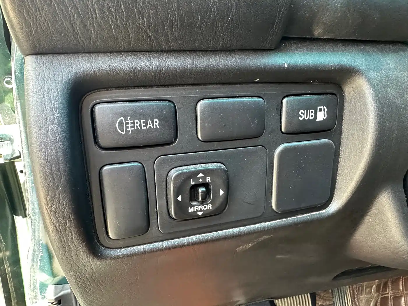 Toyota Land Cruiser 2005 4.7L Automatic GX-R фото 8