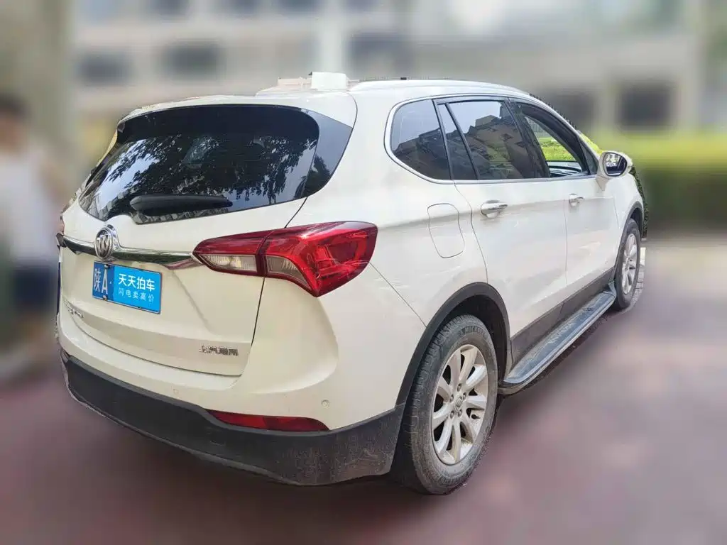 Фото 2 - Buick Envision Plus