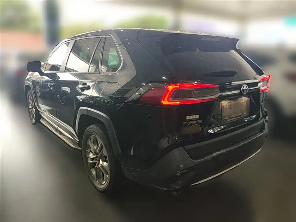 Toyota Wildlander 2020 Dual Engine 2.5L E-CVT FWD Luxury фото 9