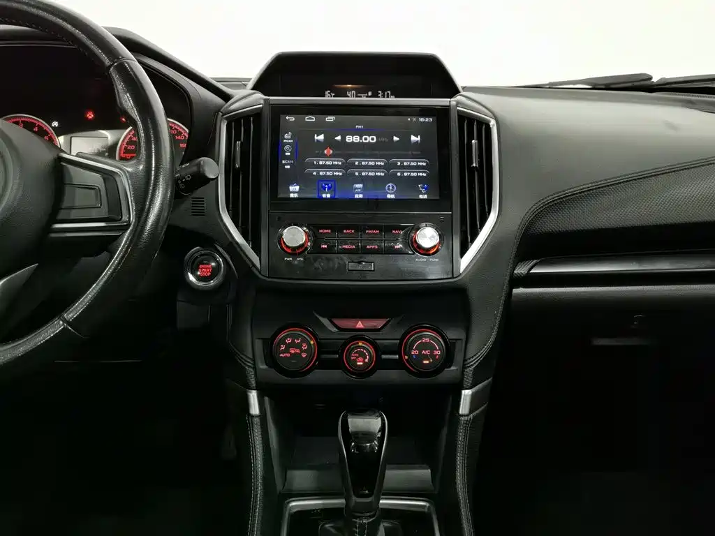 SUBARU FORESTER