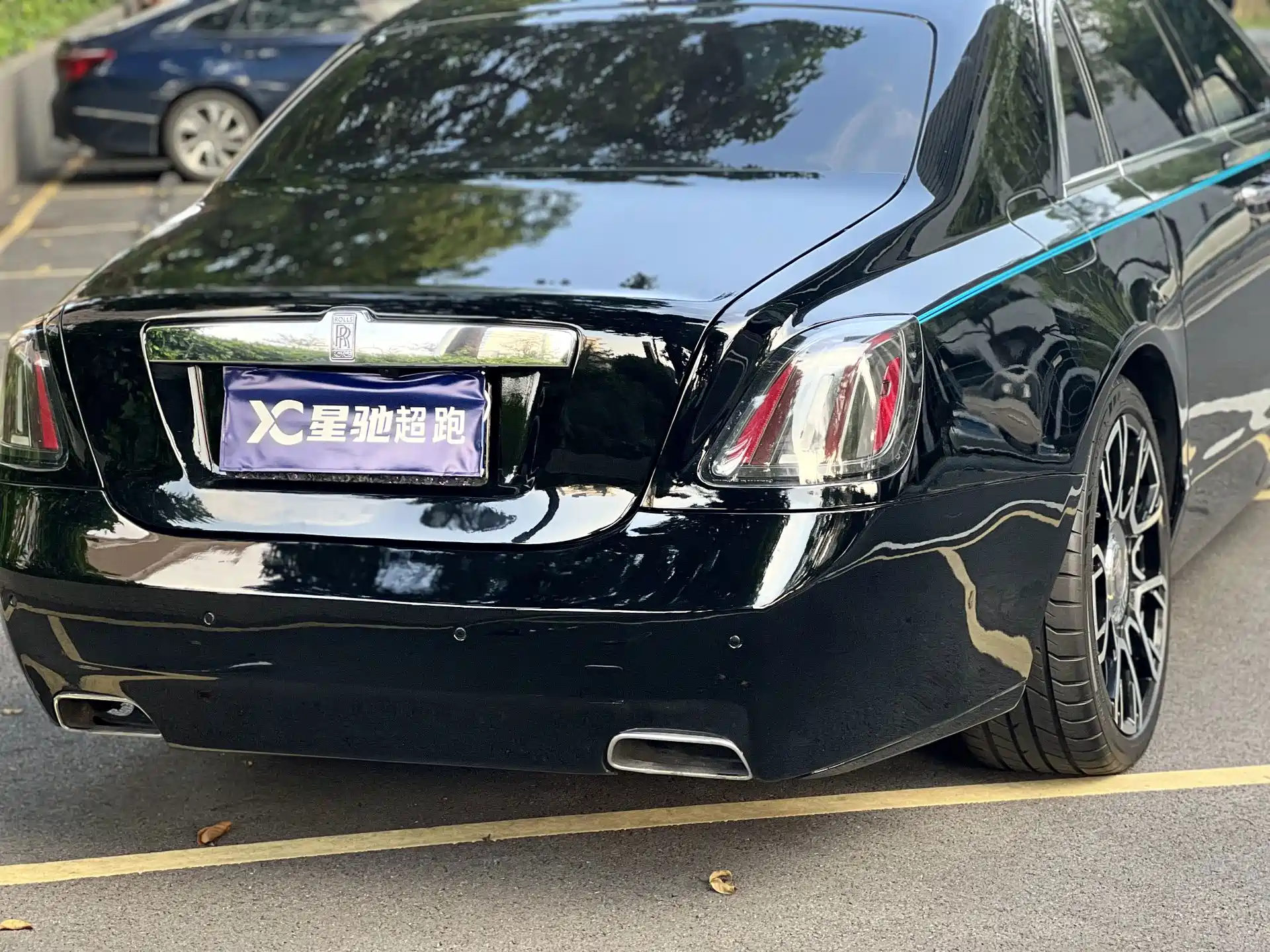 Фото 11 - Rolls-Royce Ghost