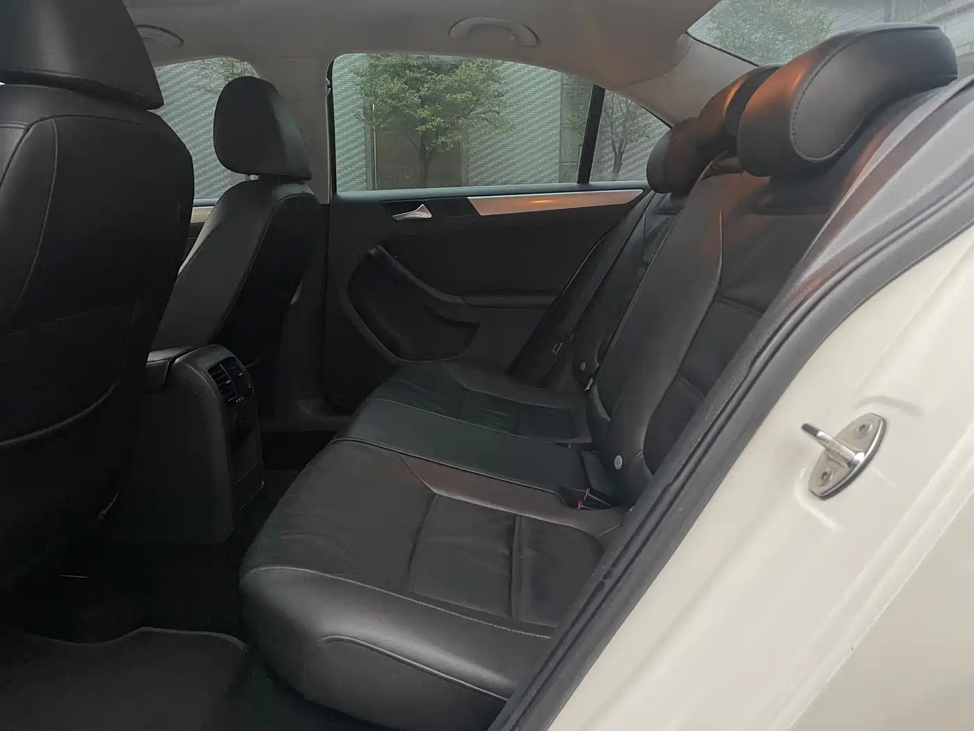 Volkswagen Sagitar 2014 1.4TSI Automatic Luxury фото 7
