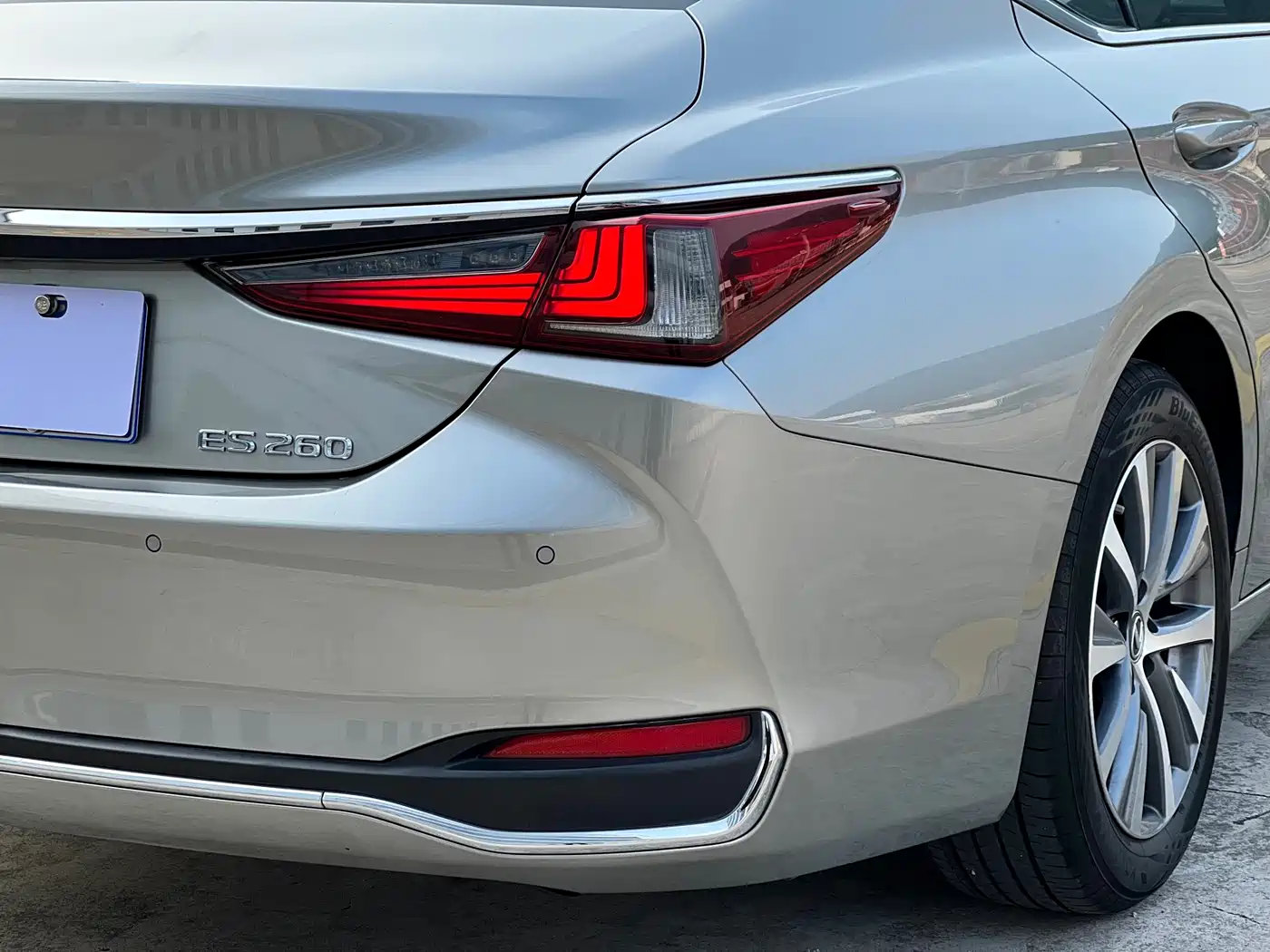 Lexus ES 2018 260 Excellence Edition China V фото 4