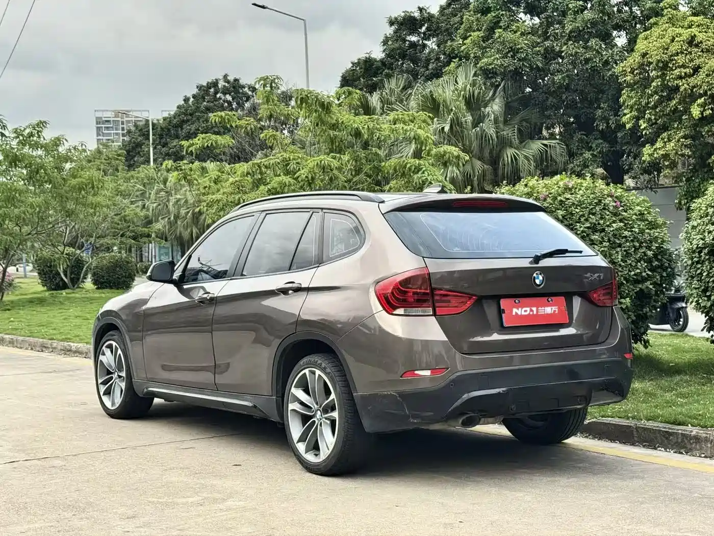 BMW X1 2013 sDrive18i Sport Design Package фото 8