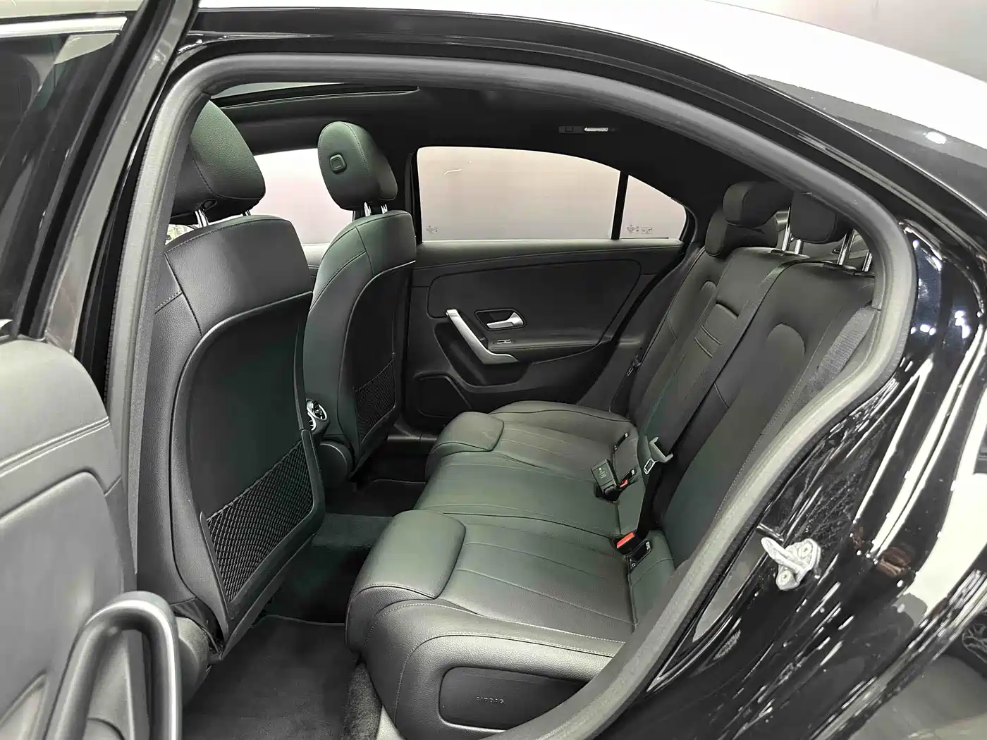 Mercedes-Benz A-Class 2023 A 180 L фото 5