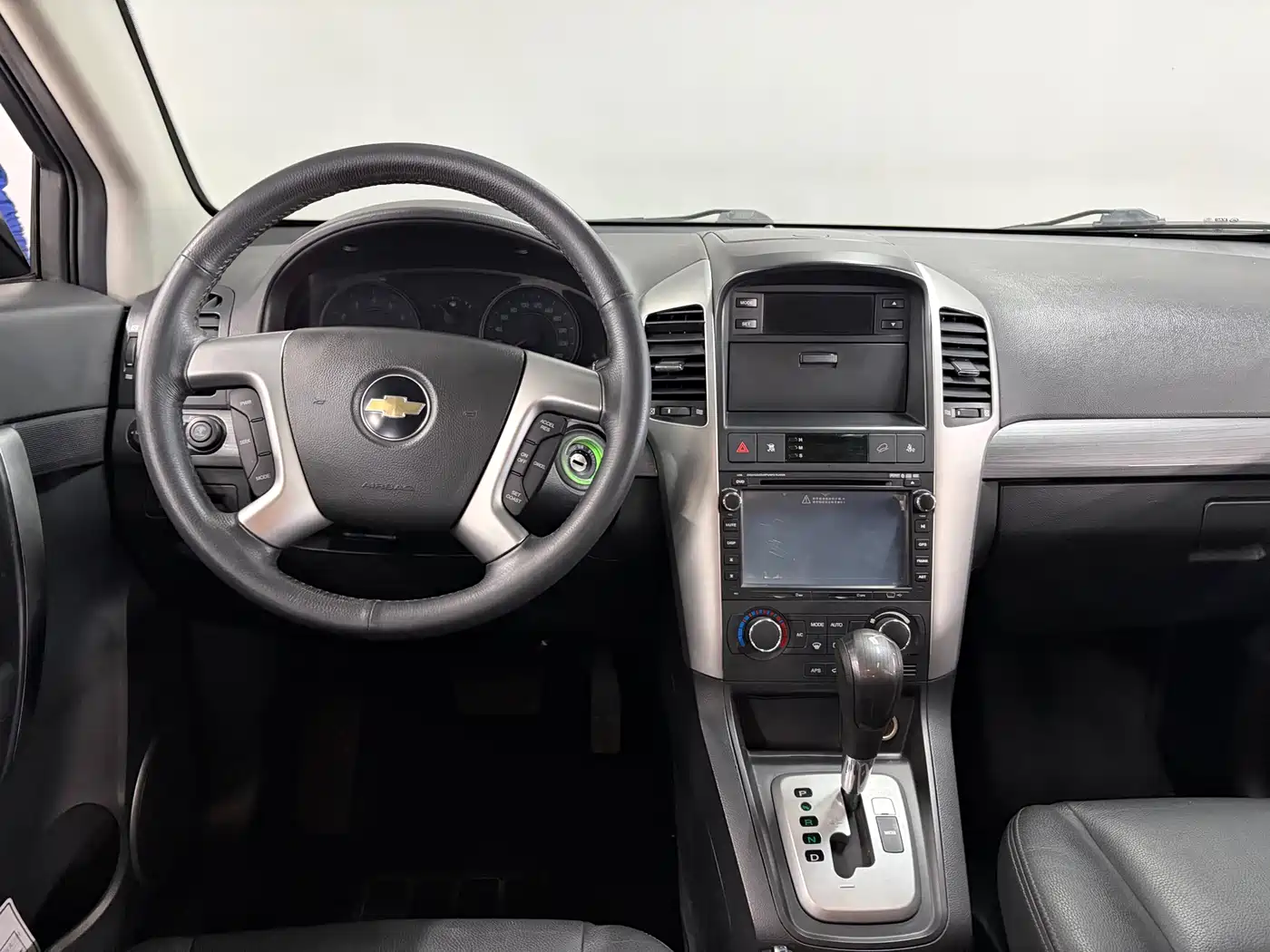 Chevrolet Captiva (Import) 2010 3.2 AT 7-Seater Flagship фото 11