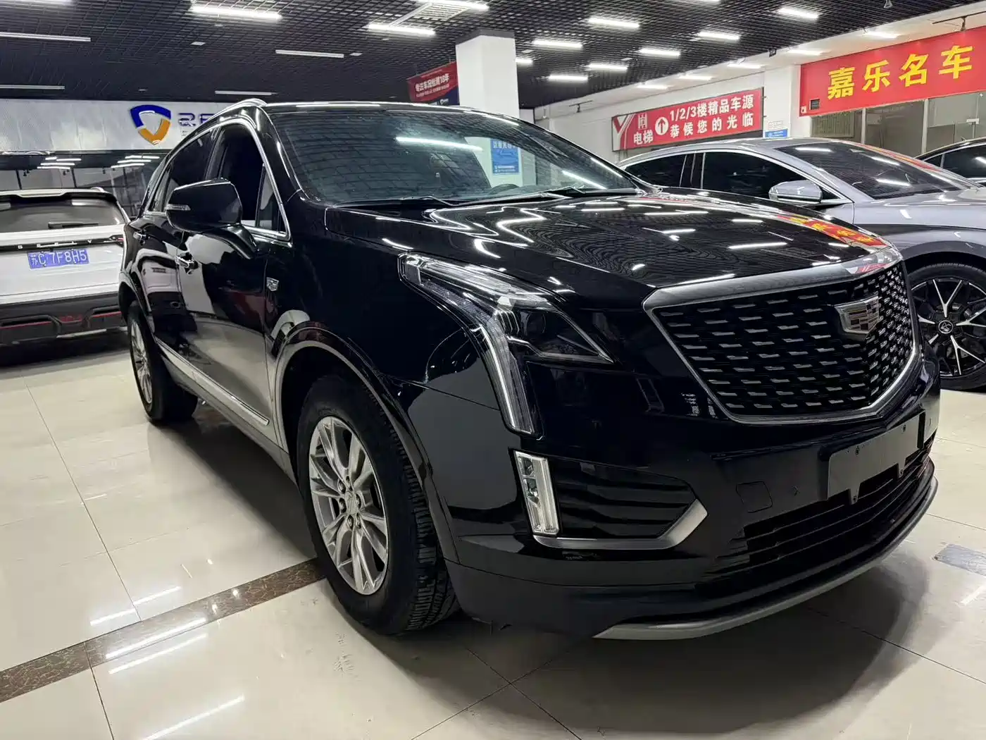 CADILLAC XT5
