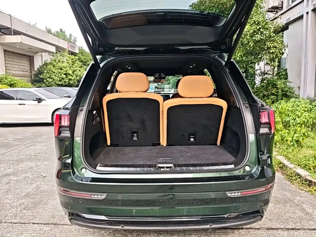Lynk & Co 09 EM-P 2024 2024 2.0TD EM-P AWD ULTRA 6-Seater