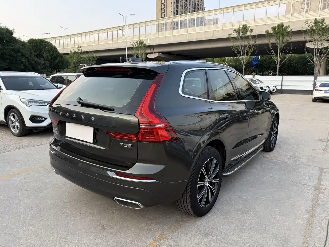 Фото 13 - Volvo XC60