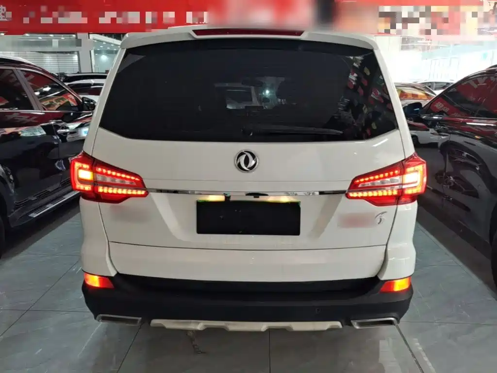 Dongfeng Fengxing Fengxing SX6 2020 2019 1.6L Manual Luxury China VI