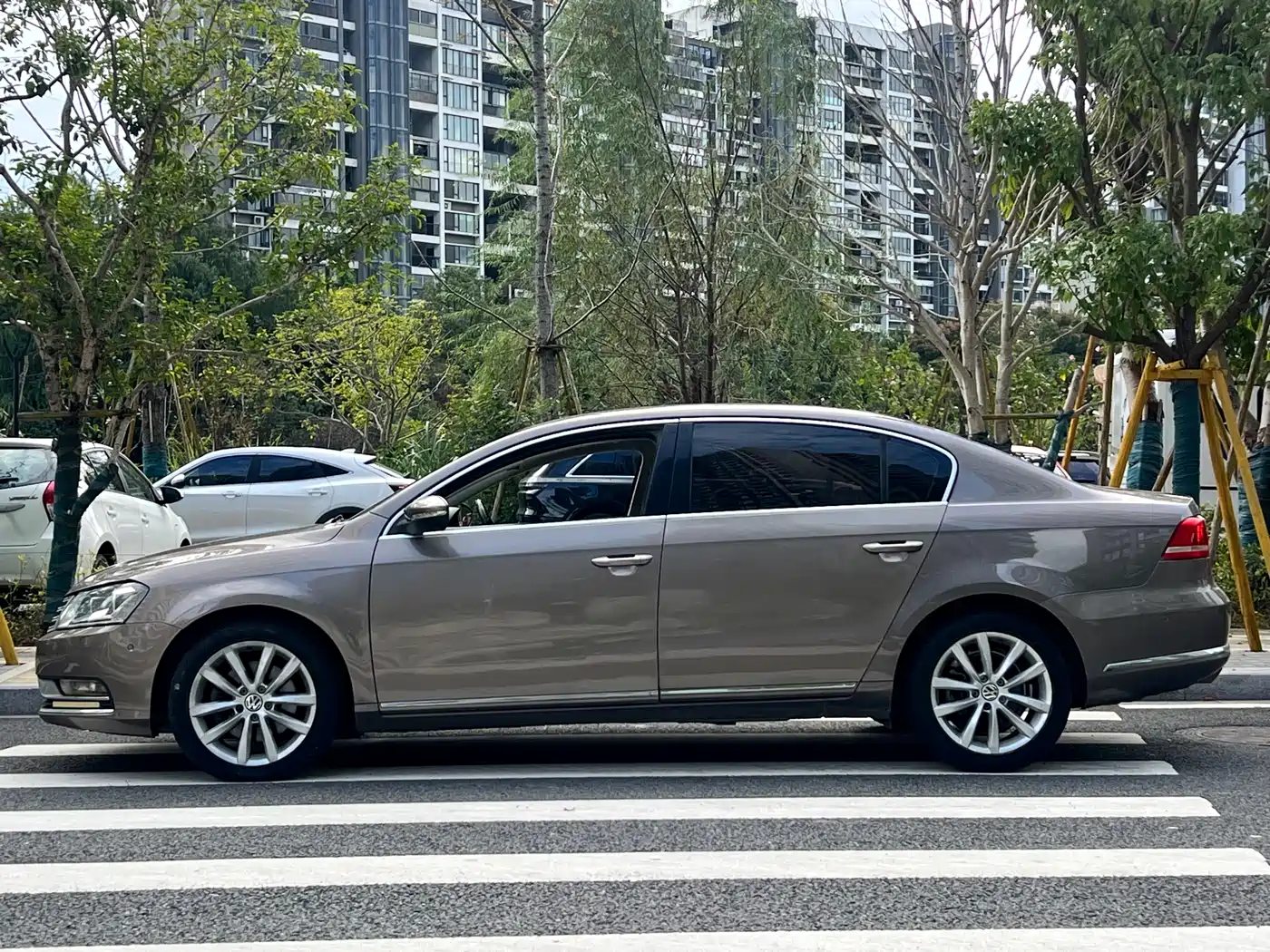 Volkswagen Magotan 2013 1.8TSI Premium фото 8
