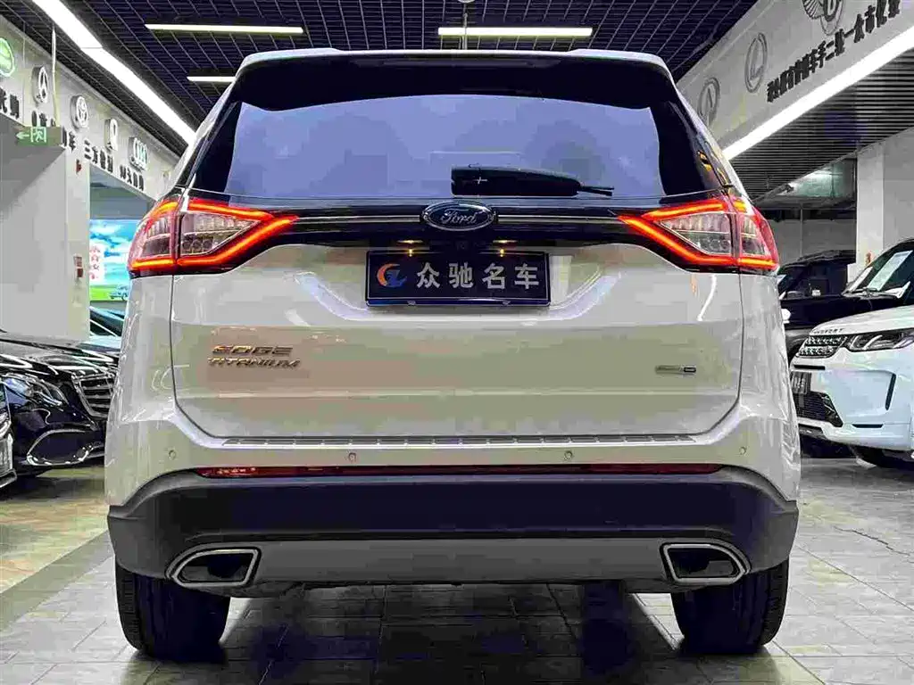 Фото 8 - Ford Edge
