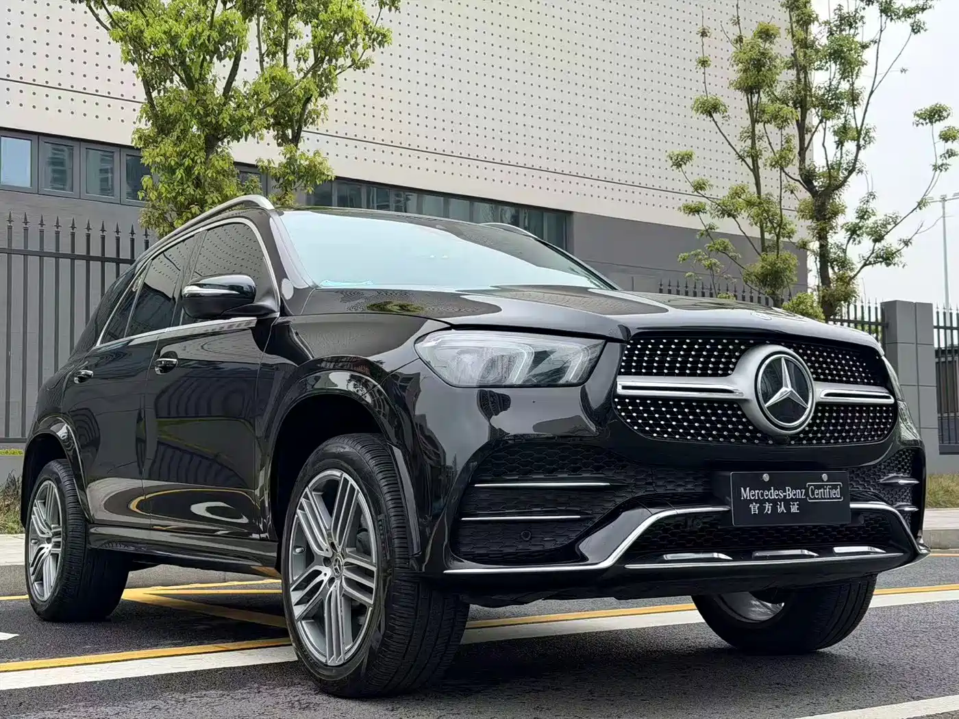 Mercedes-Benz GLE 2020 Facelift GLE 350 4MATIC Fashion фото 3