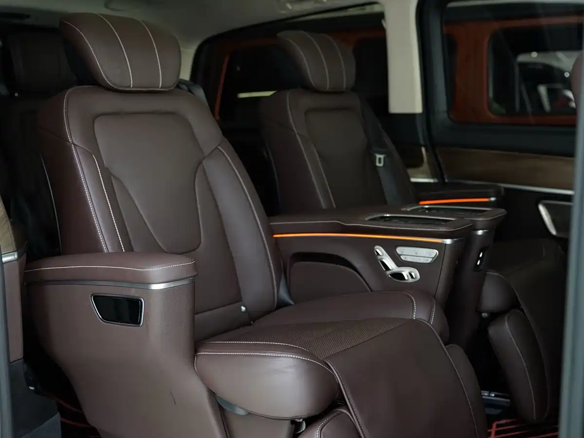 Mercedes-Benz V-Class 2024 2022 V 260 L Long Wheelbase Luxury Edition