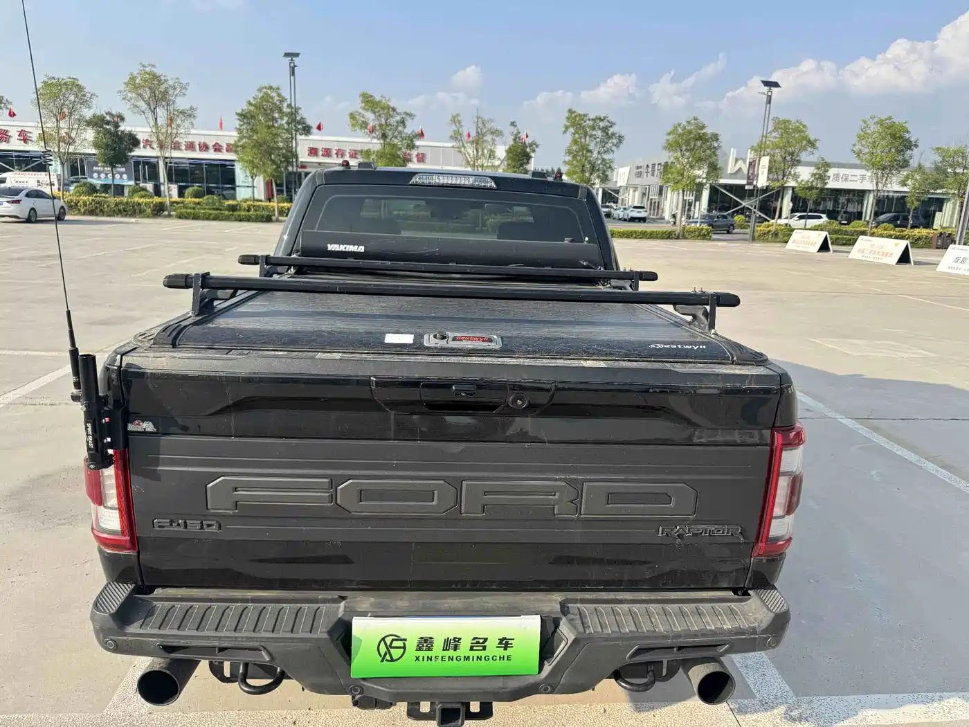Фото 8 - Ford F-150 Raptor