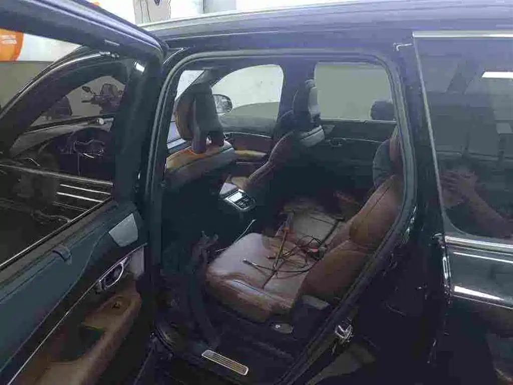 Volvo XC90 Plug-in Hybrid 2022 2021 E-Drive Hybrid T8 Premium Luxury 7-Seater
