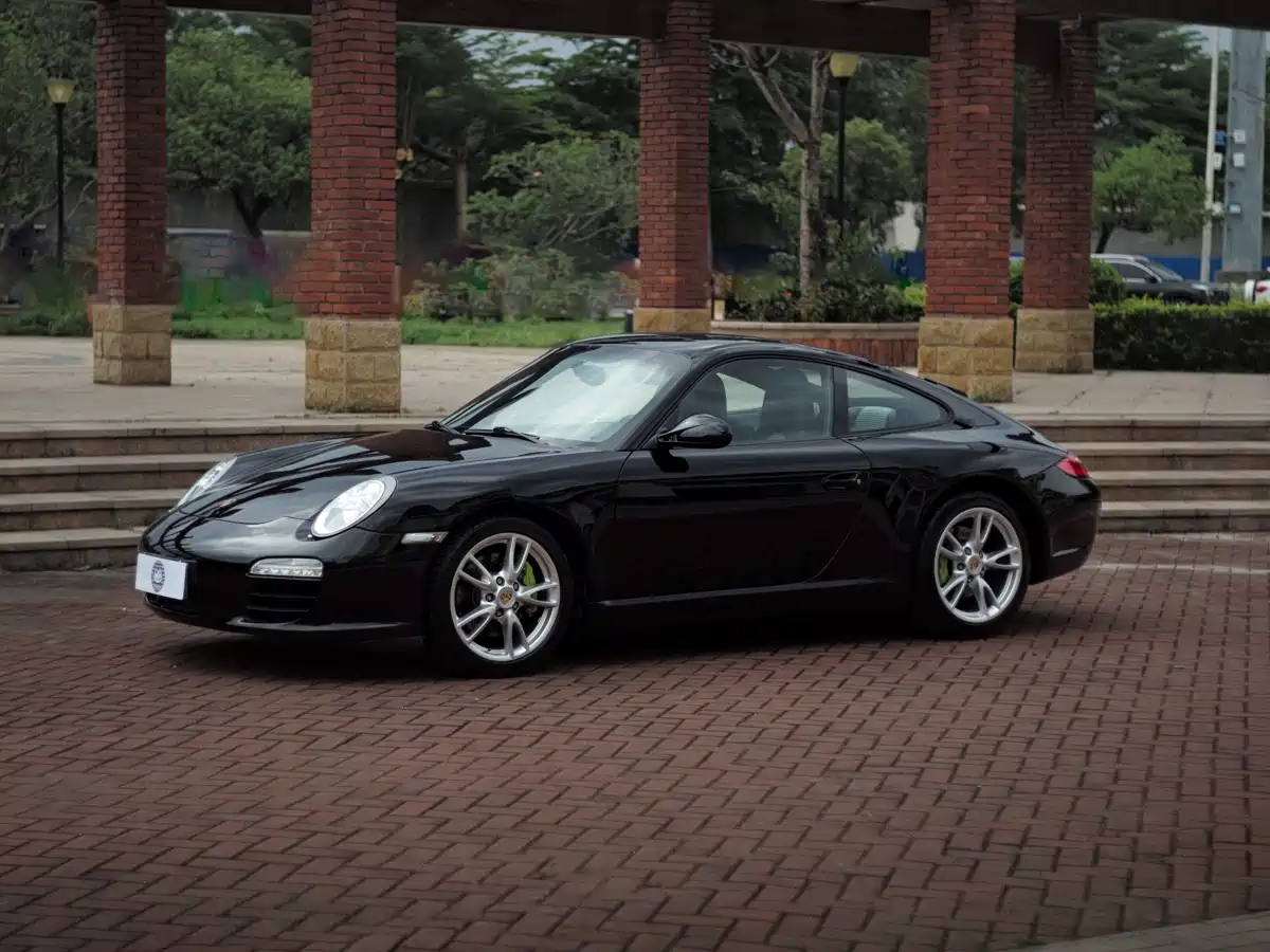 Porsche 911 2010 Carrera 3.6L фото 17