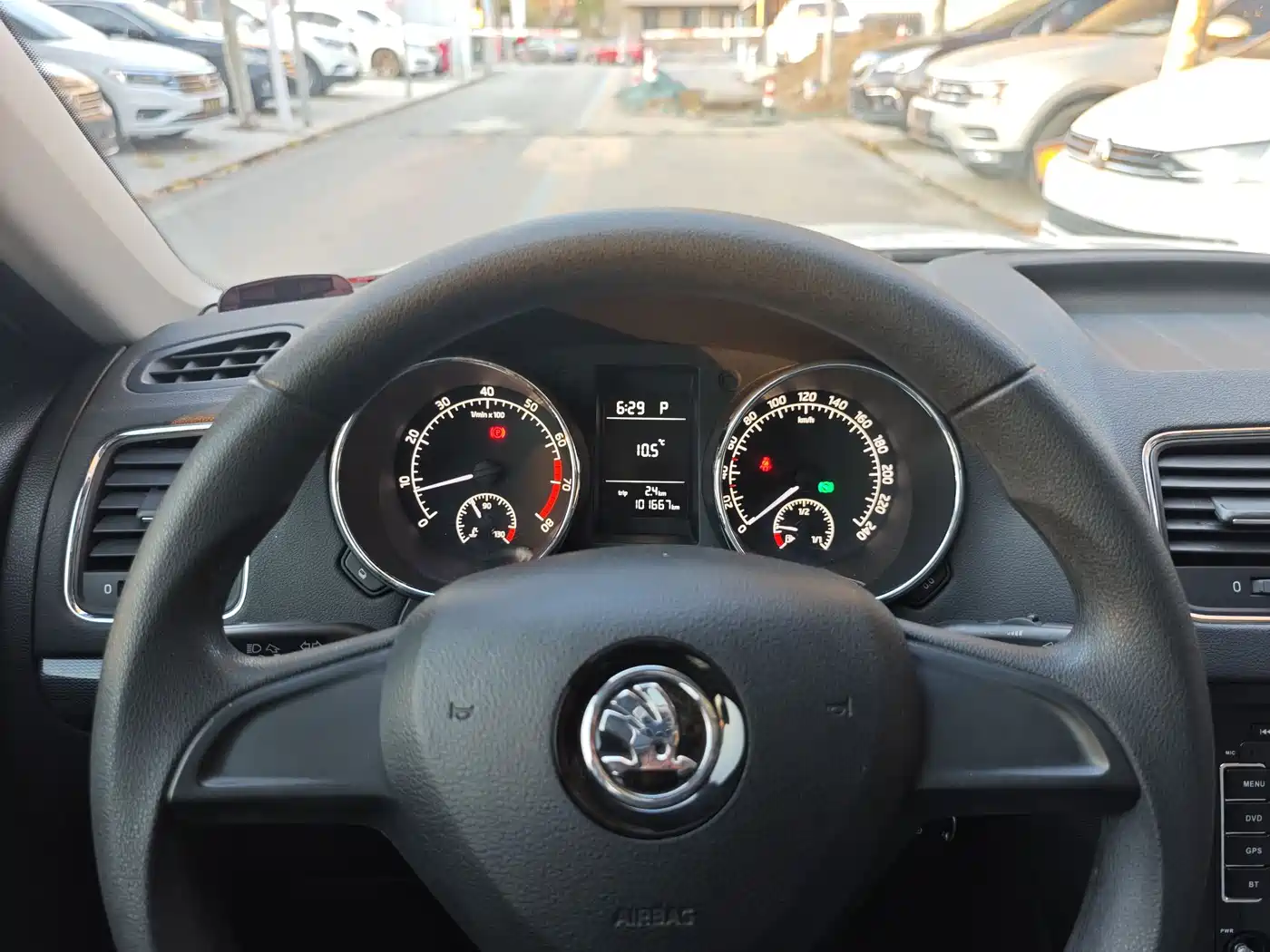 Škoda Yeti 2017 TSI280 DSG Advance фото 11