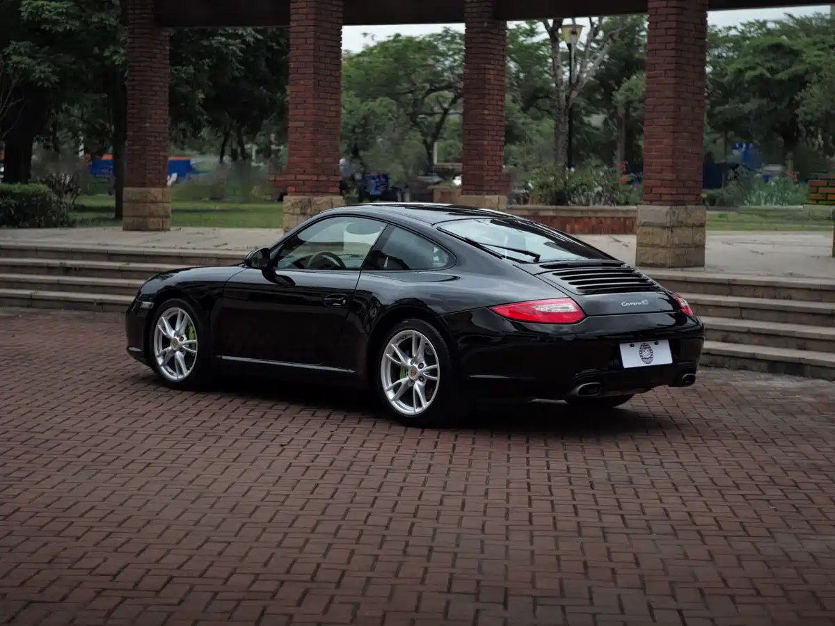 Porsche 911 2010 Carrera 3.6L фото 3