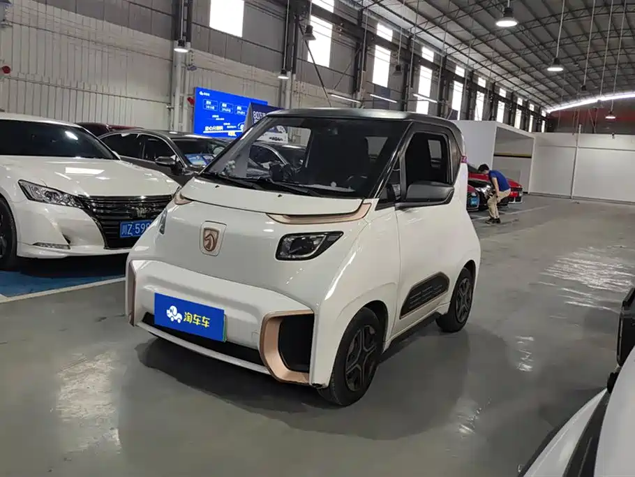 BAOJUN E200
