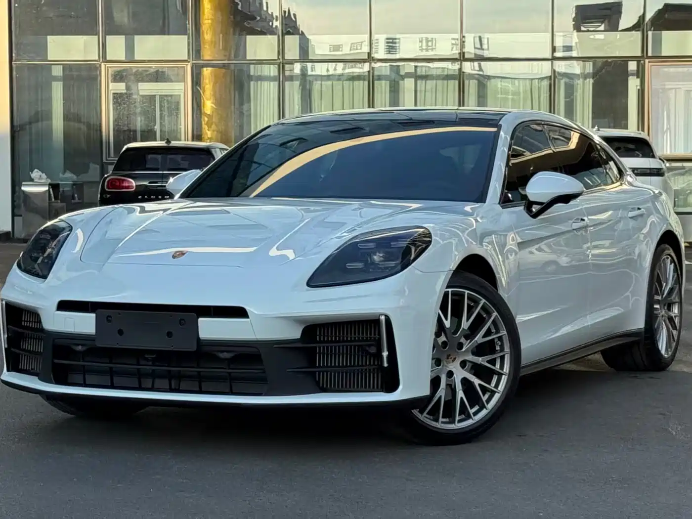 PORSCHE PANAMERA