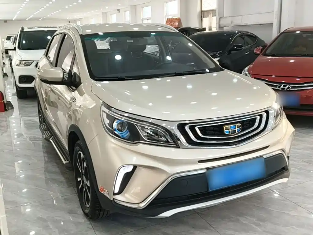 Фото 4 - Geely Vision X3