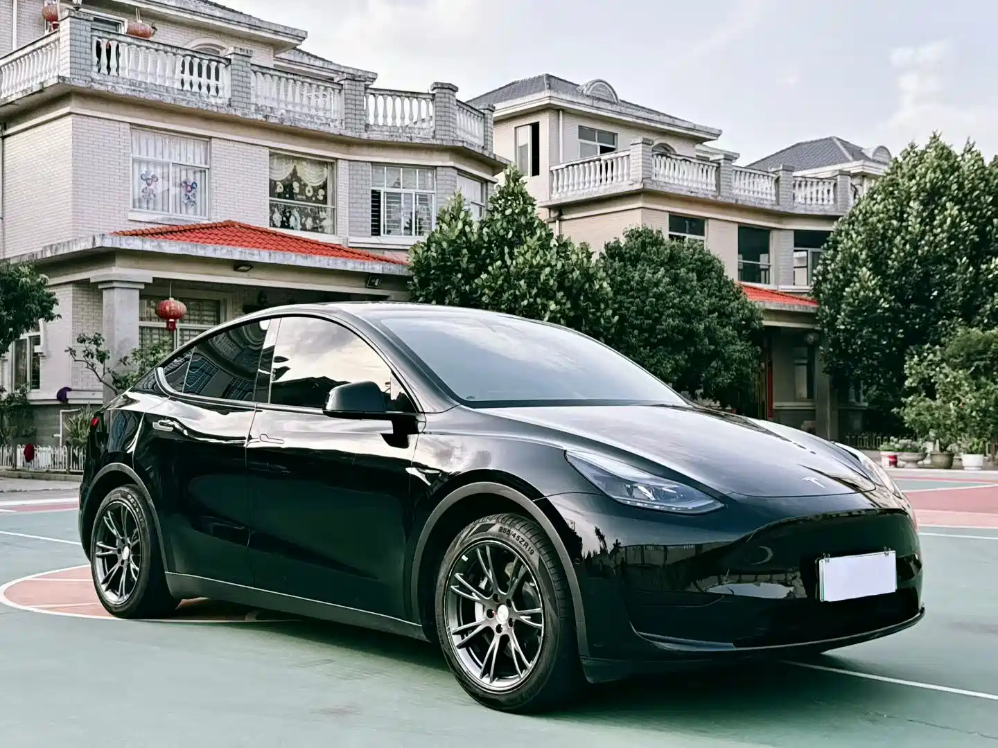 Photo 3 - Tesla Model Y