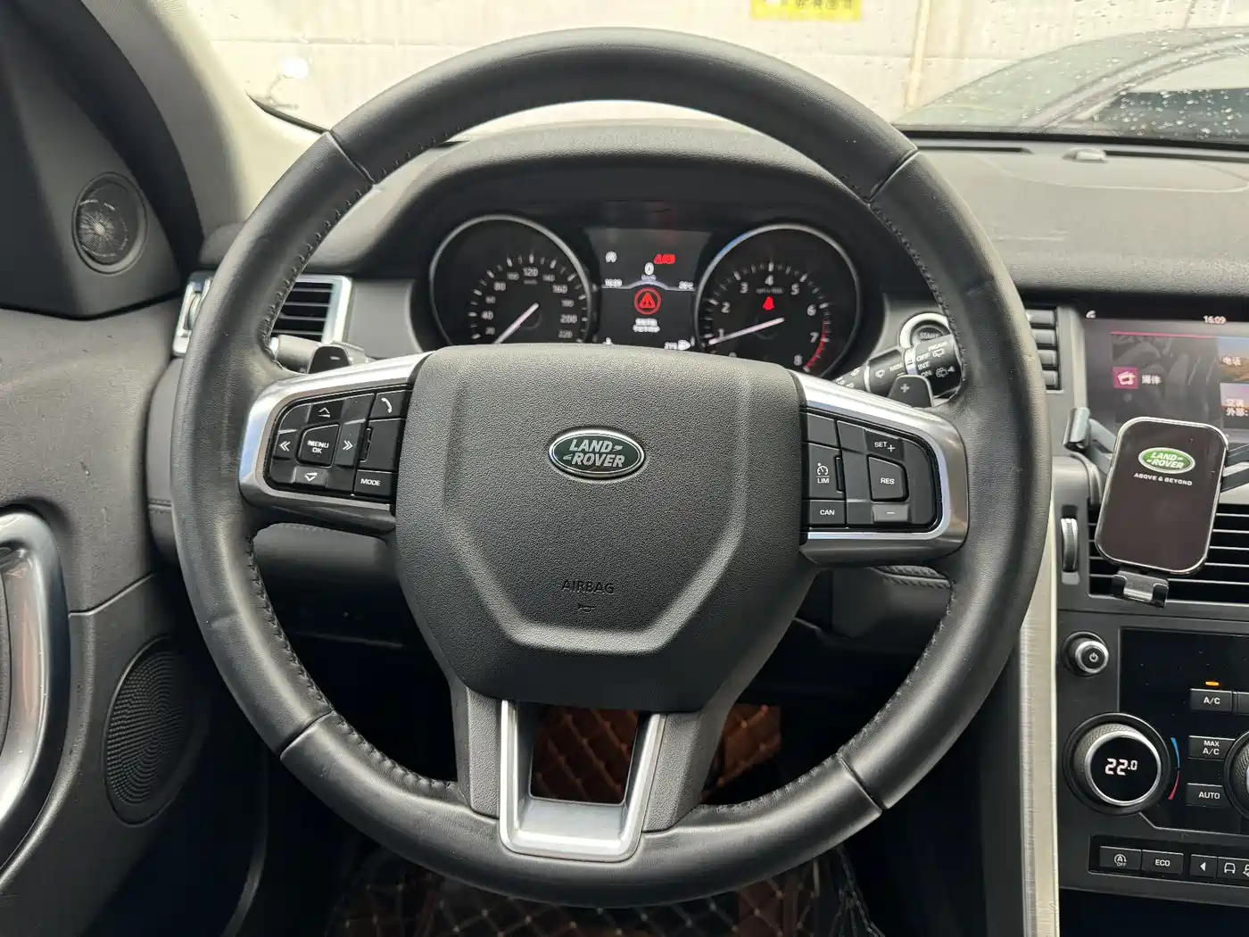 Land Rover Discovery Sport 2018 240PS SE Edition фото 10