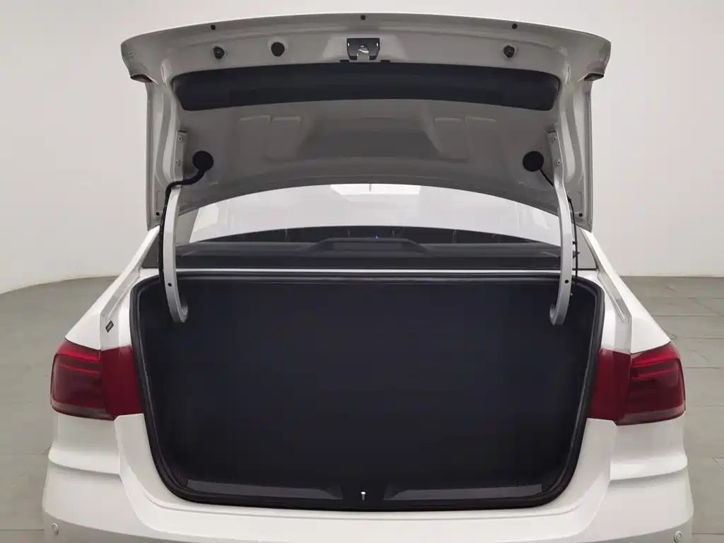 Volkswagen Santana, миниатюра 16