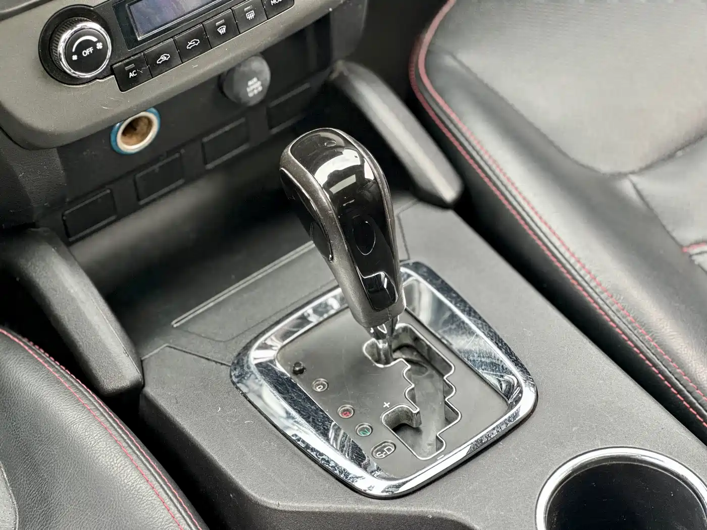 Geely GX7 2014 2014 2.0L Automatic Premium