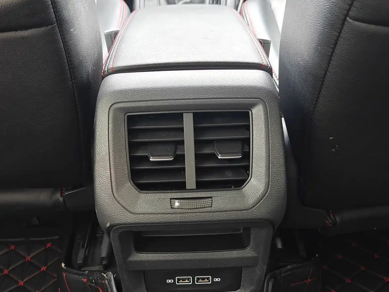 Photo 14 - Volkswagen Tayron