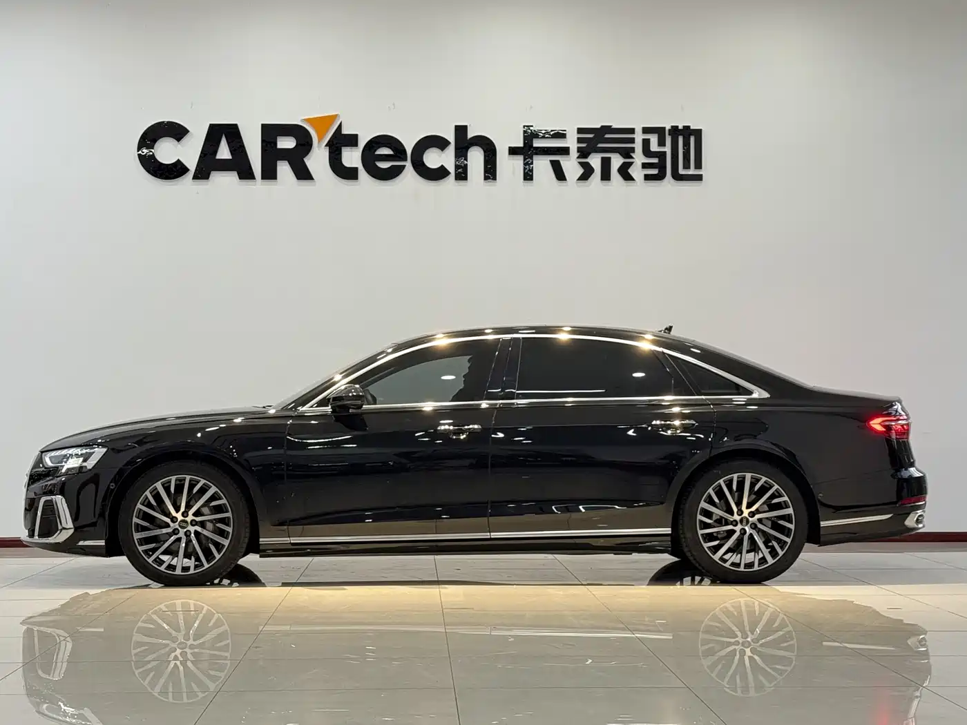 AUDI A8