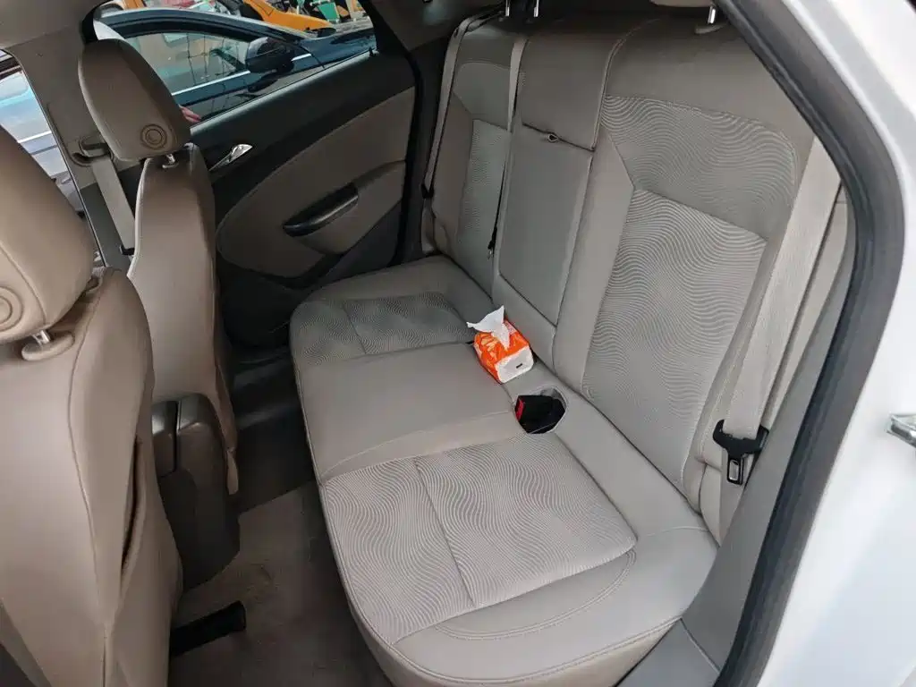Фото 18 - Buick Excelle